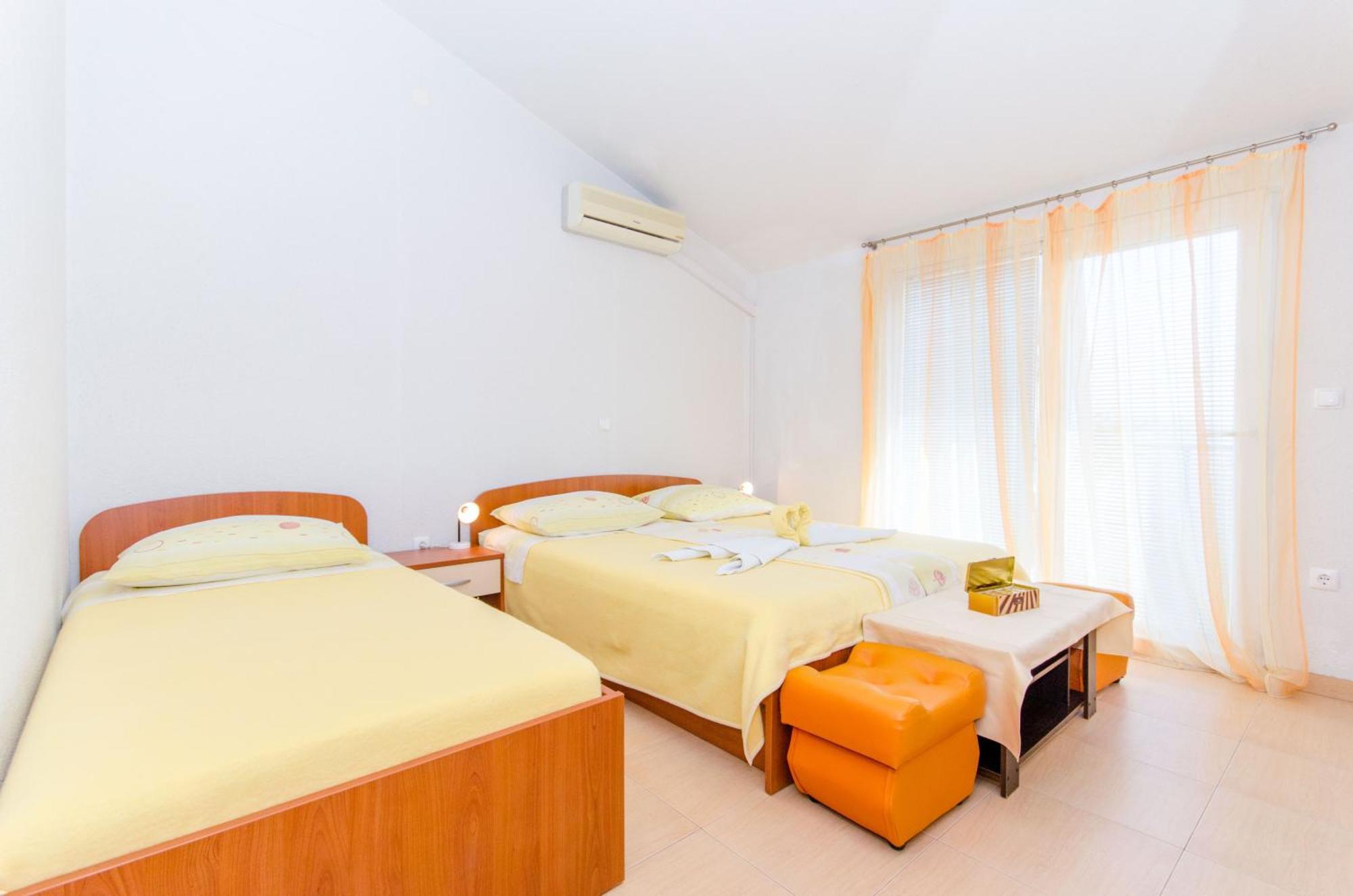 Knezovicapartments Zivogosce Ngoại thất bức ảnh
